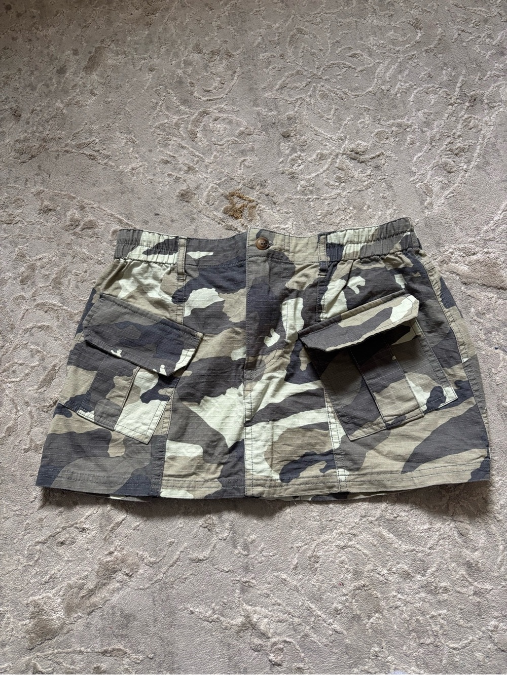 Camo mini skirt